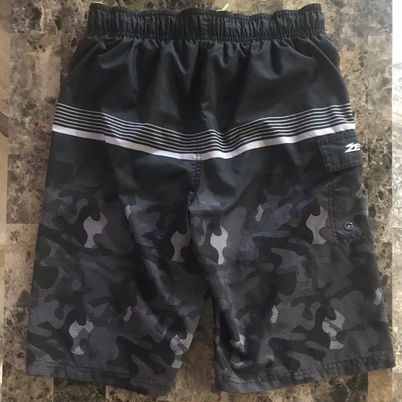 ZeroXposur Swim Trunks Size L - 14/16 - Picture 2 of 6